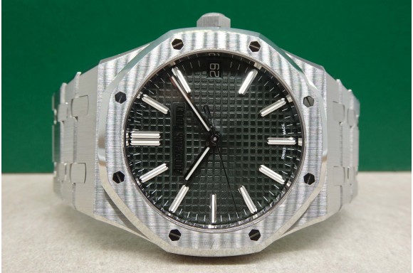 Audemars Piguet 15510ST...