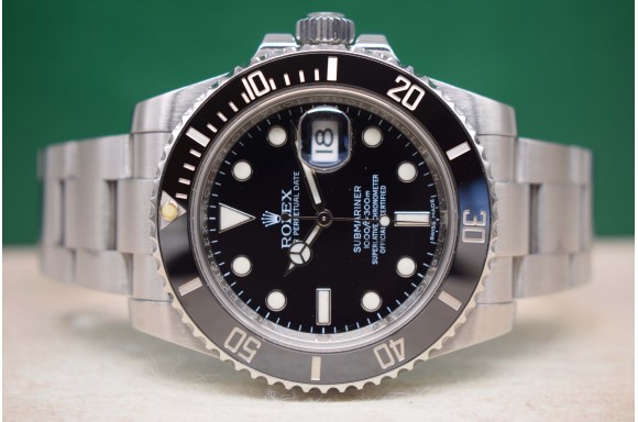 Rolex Submariner Date...
