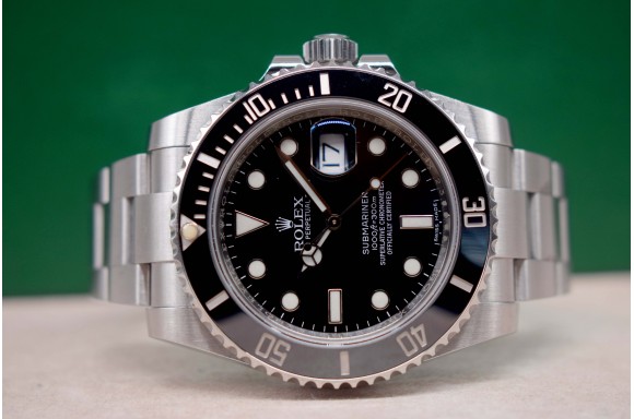 Rolex Submariner Date...