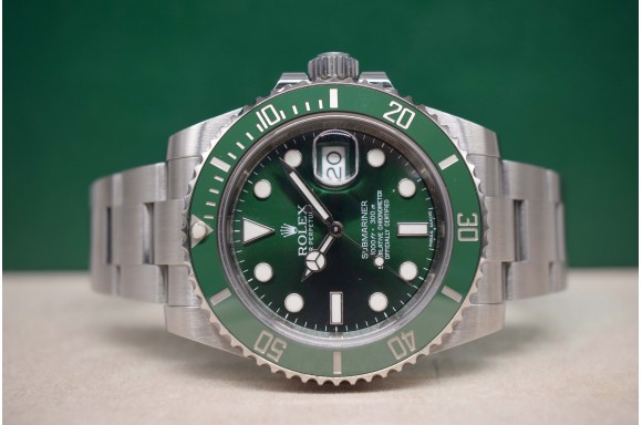 Rolex Submariner Date...